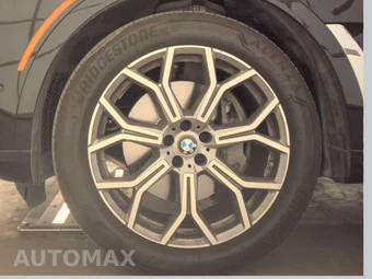 2026 BMW X7 xDrive40i – miniatura 9