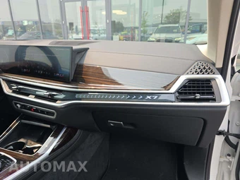 2026 BMW X7 xDrive40i – miniatura 17