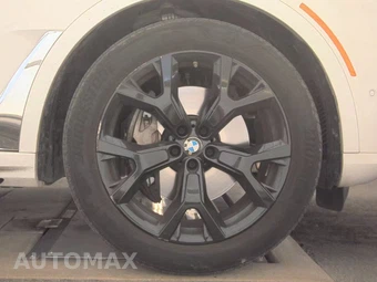 2026 BMW X7 xDrive40i - miniatura 10