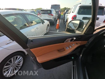 2026 BMW X7 xDrive40i – miniatura 15