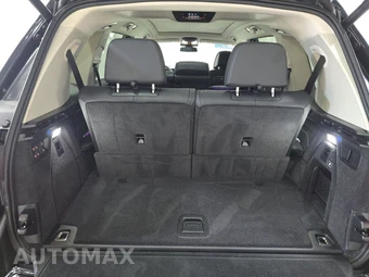 2026 BMW X7 xDrive40i - miniatura 17