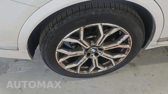 2026 BMW X7 xDrive40i – miniatura 24
