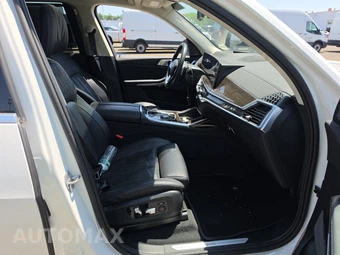 2026 BMW X7 xDrive40i – miniatura 8