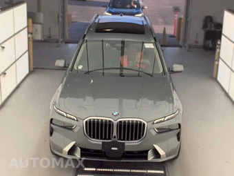 2026 BMW X7 xDrive40i – miniatura 2