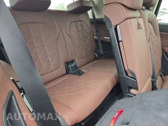 2026 BMW X7 xDrive40i – miniatura 14