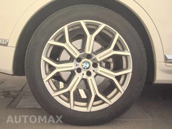 2026 BMW X7 xDrive40i – miniatura 11