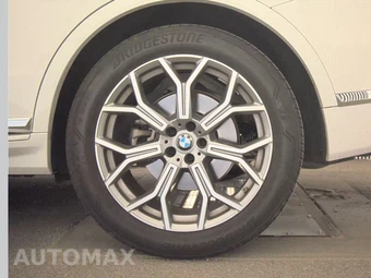 2026 BMW X7 xDrive40i – miniatura 12