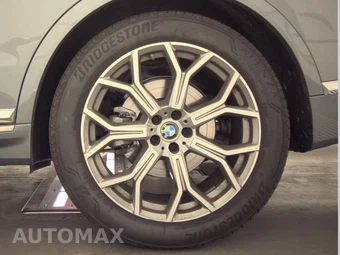 2026 BMW X7 xDrive40i – miniatura 11
