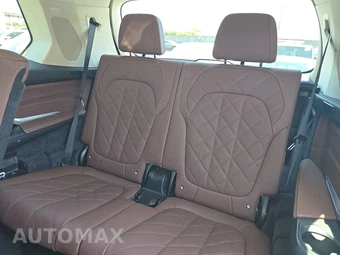 2026 BMW X7 xDrive40i - miniatura 14