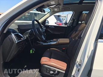 2026 BMW X7 xDrive40i - miniatura 7