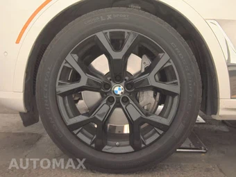 2026 BMW X7 xDrive40i - miniatura 9