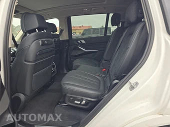 2026 BMW X7 xDrive40i – miniatura 13
