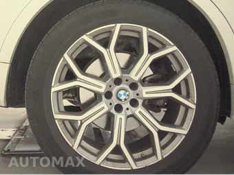 2026 BMW X7 xDrive40i – miniatura 11