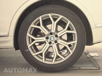 2026 BMW X7 xDrive40i – miniatura 12