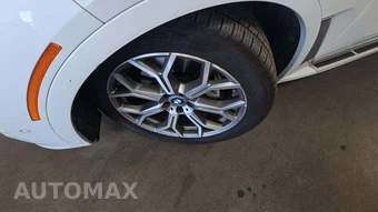 2026 BMW X7 xDrive40i – miniatura 29
