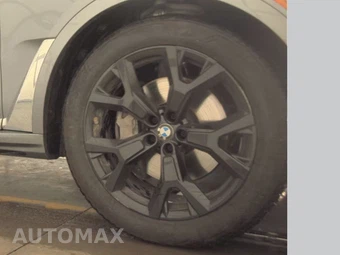 2026 BMW X7 xDrive40i – miniatura 10
