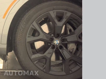 2026 BMW X7 xDrive40i – miniatura 9