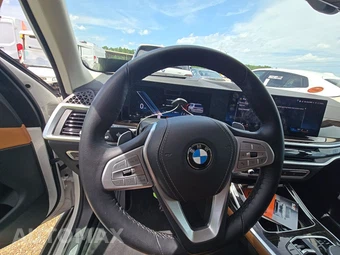 2026 BMW X7 xDrive40i – miniatura 10