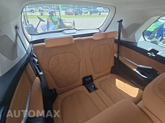 2026 BMW X7 xDrive40i – miniatura 14