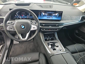 2026 BMW X7 xDrive40i - miniatura 17