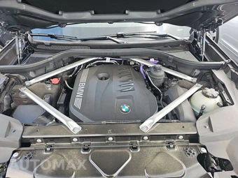 2026 BMW X7 xDrive40i - miniatura 23