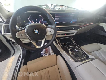 2026 BMW X7 xDrive40i - miniatura 11