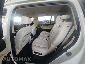 2026 BMW X7 xDrive40i - miniatura 13