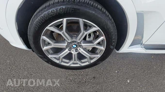 2026 BMW X7 xDrive40i - miniatura 24
