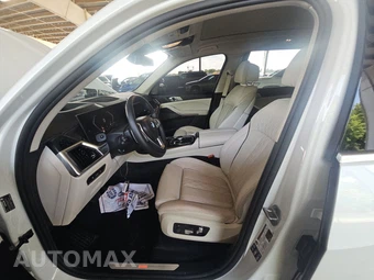2026 BMW X7 xDrive40i - miniatura 7