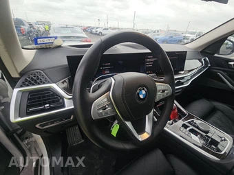 2026 BMW X7 xDrive40i – miniatura 11