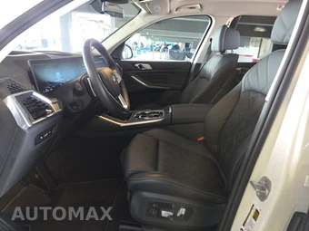 2026 BMW X7 xDrive40i - miniatura 13