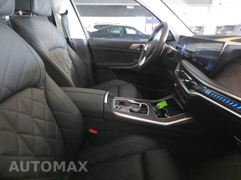 2026 BMW X7 xDrive40i - miniatura 14