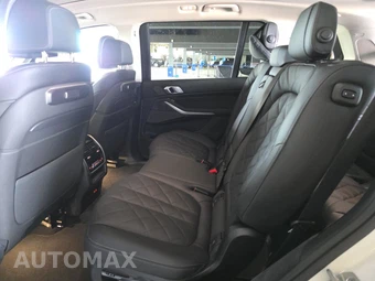 2026 BMW X7 xDrive40i - miniatura 19