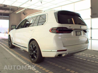 2026 BMW X7 xDrive40i - miniatura 8