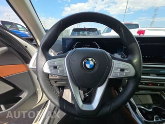 2026 BMW X7 xDrive40i – miniatura 10