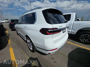 2026 BMW X7 xDrive40i – miniatura 6