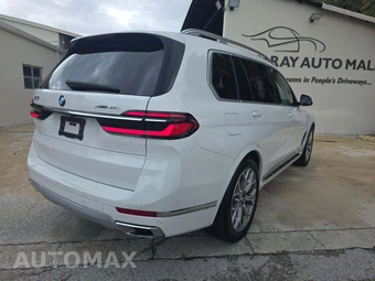 2026 BMW X7 xDrive40i – miniatura 3