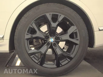 2026 BMW X7 xDrive40i – miniatura 12
