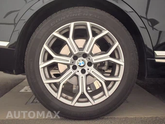 2026 BMW X7 xDrive40i – miniatura 11