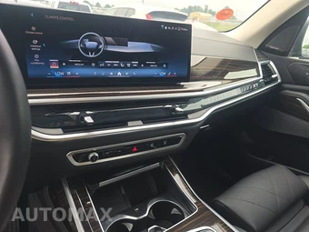 2026 BMW X7 xDrive40i – miniatura 17