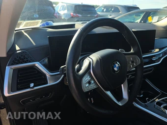 2026 BMW X7 xDrive40i - miniatura 10