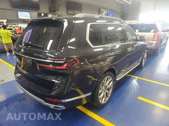2026 BMW X7 xDrive40i – miniatura 4