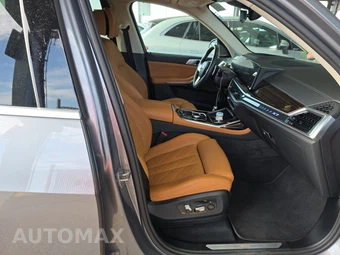 2026 BMW X7 xDrive40i - miniatura 14