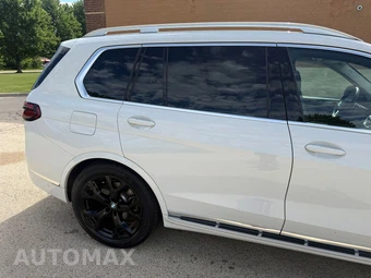 2026 BMW X7 xDrive40i - miniatura 5