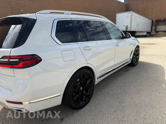 2026 BMW X7 xDrive40i - miniatura 6