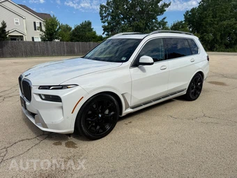 2026 BMW X7 xDrive40i - miniatura 9