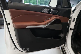 2026 BMW X7 xDrive40i - miniatura 25