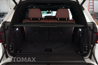 2026 BMW X7 xDrive40i - miniatura 33