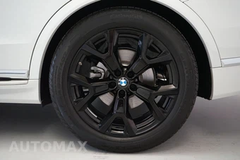 2026 BMW X7 xDrive40i - miniatura 35