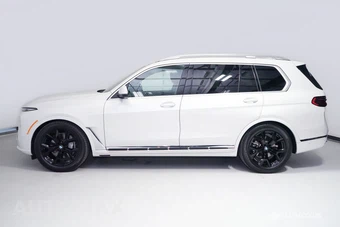 2026 BMW X7 xDrive40i - miniatura 4